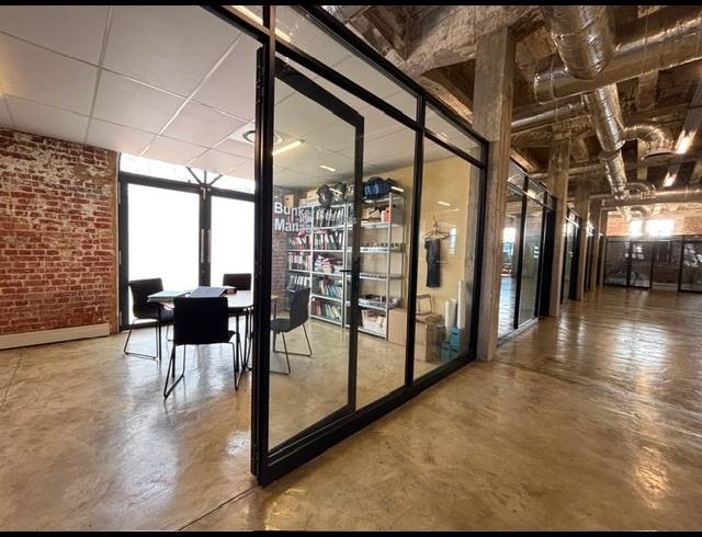 1,508M² OFFICE TO LET IN POINT WATERFRONT